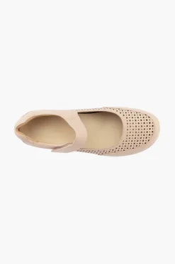 Klouds Jovie Perf Fashion