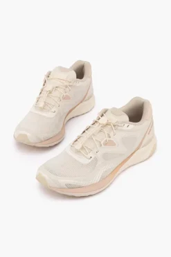 Merrell Skyquest Trek Online