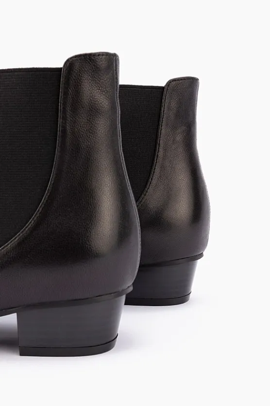 Klouds Xenia Black Clearance